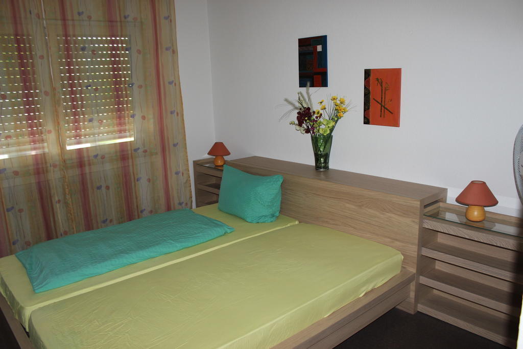 נוינבורג אם ריין Hotel-Zahringerstube חדר תמונה